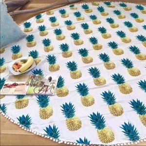 Pineapple Beach Blanket/Coverup. 🏖👙NWT